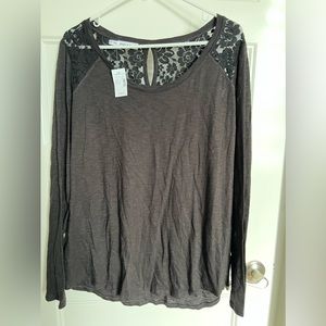 Black long sleeve casual top